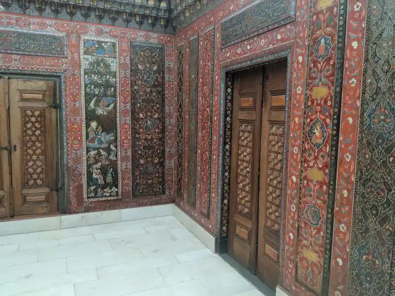 Right door of the Aleppo Room, located at the Pergamon museum.